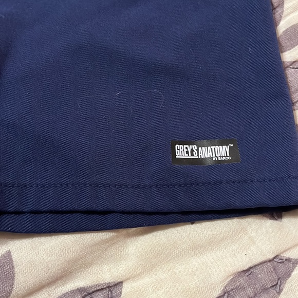 Grey’s Anatomy Impact Elevate Top (size Small, color Navy) - Picture 5 of 7